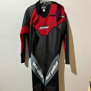Genuine Jet Pilot Men’s XL 2 piece Wet Suit